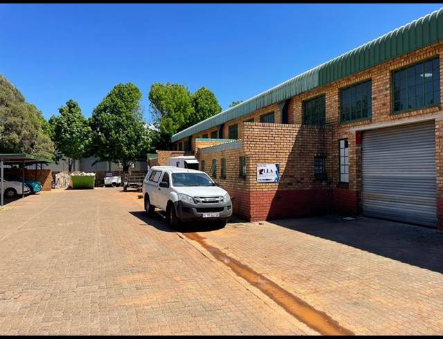 INDUSTRIAL PROPERTY TO RENT IN HENNOPSPARK
